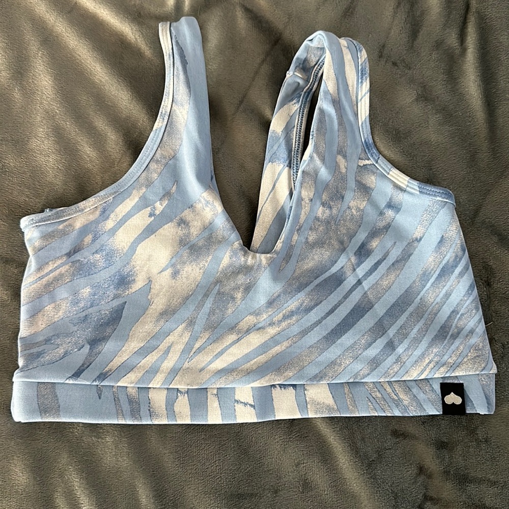 Curvy Zebra Azul top by Booybybrabants